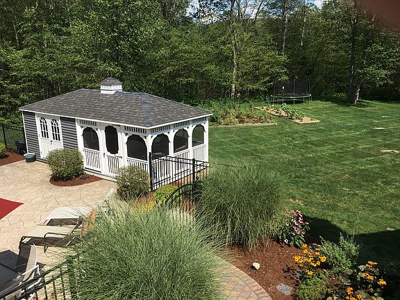 Pool house and gardens