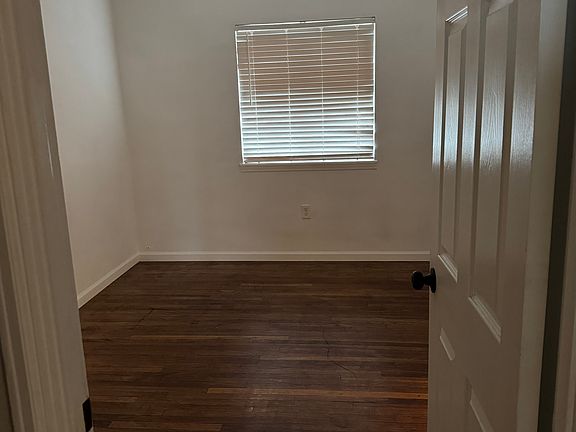 4th image of 1464 Belle St #1