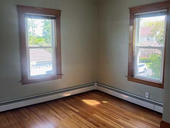 4th image of 201 McClintock St #B