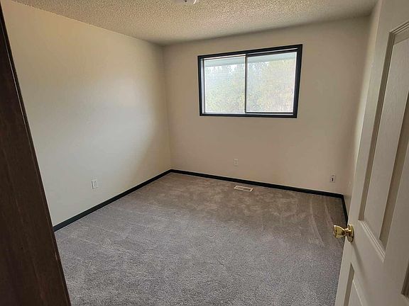 5th image of 2110 S Fawn Dr