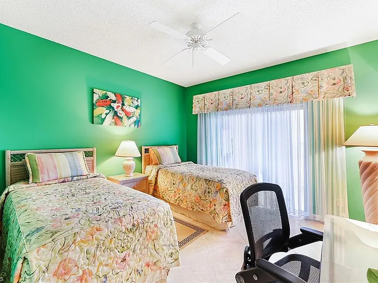 4560 Gulf Shore Blvd N #3-213 — Photo 18