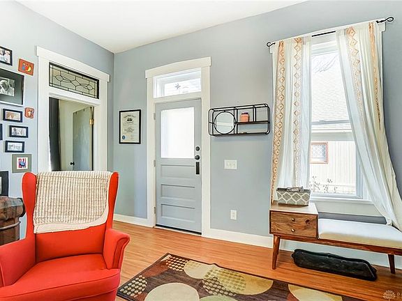 4th image of 212 Hickory St #102
