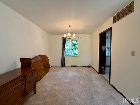 4th image of 620 S Heritage Dr