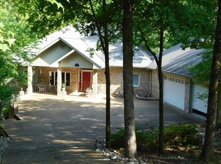 30 Arjona Way, Hot Springs Village, AR 71909