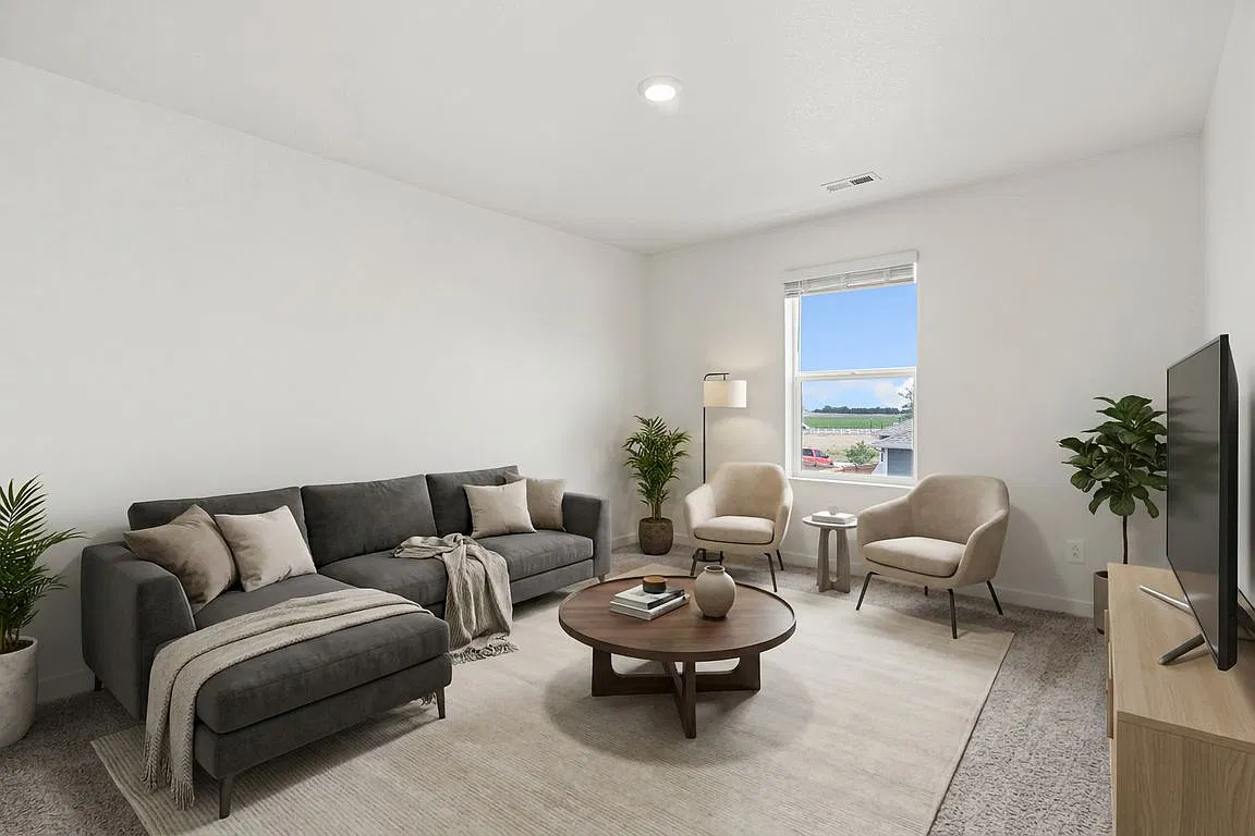3 bed, 2222 sqft, $3,000 — Photo 3