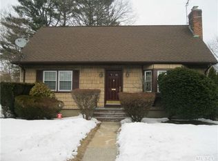 315 Bedford Ave, Uniondale, NY 11553