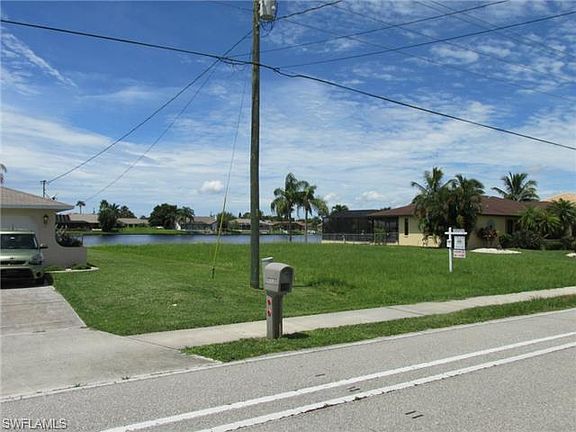 4th image of 4526 Pelican Blvd