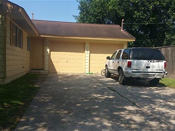 2nd image of 1215 Glenmore Dr