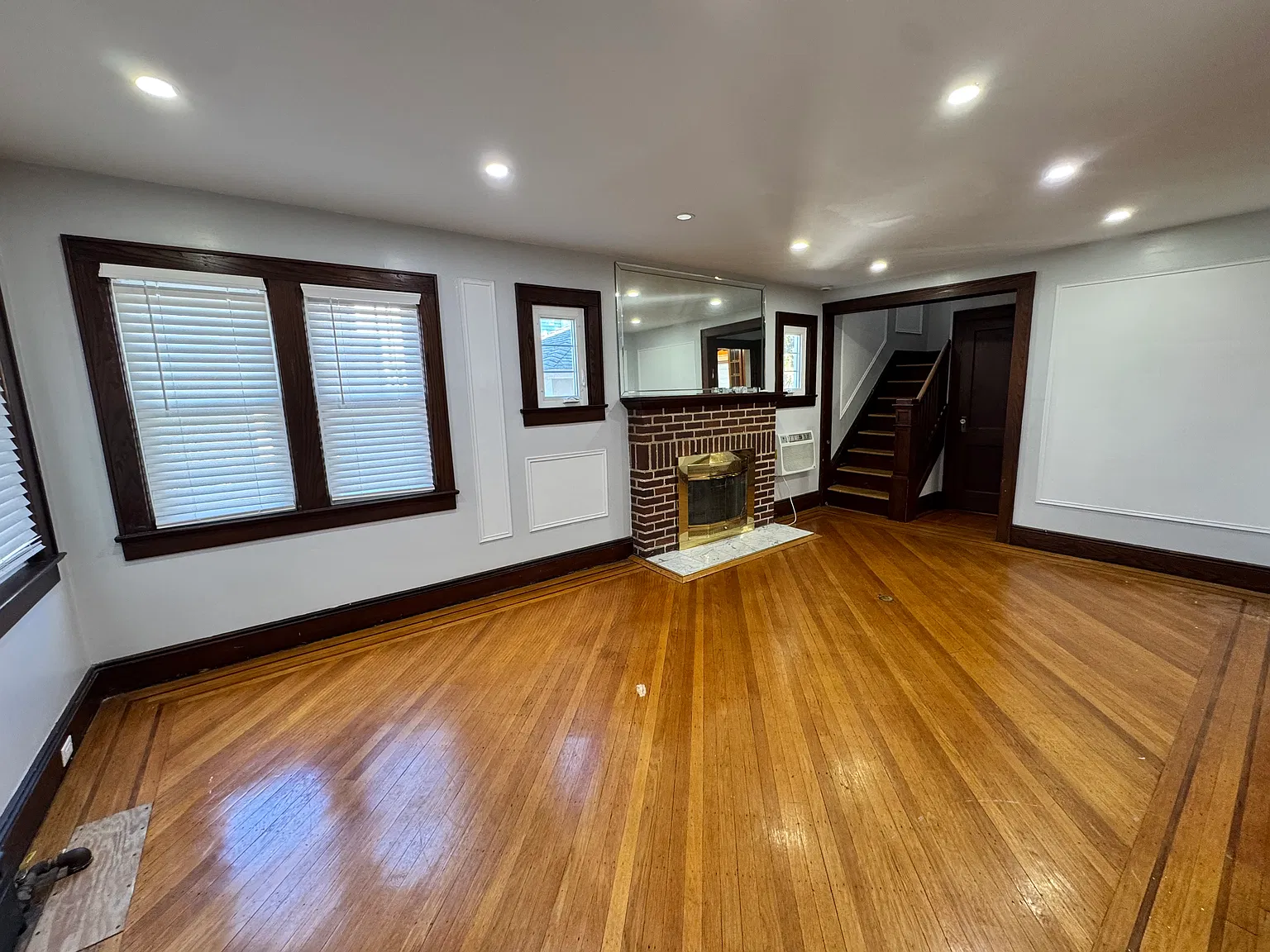 4 bed, 2.5 bath, 1268 sqft, $6,500 — Photo 4