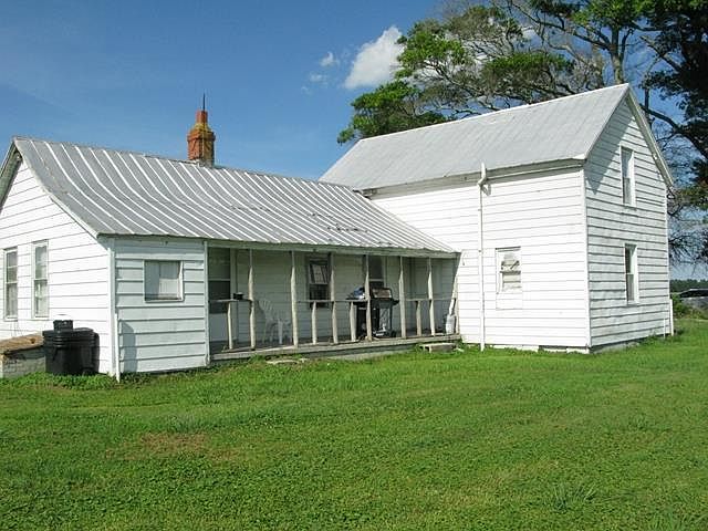 2nd image of 293 Stingy Ln