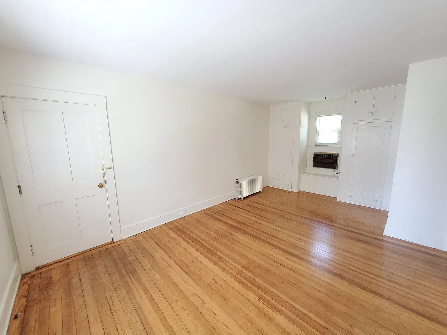 889 Western Ave — Photo 3