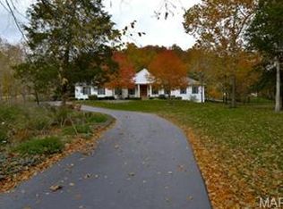 19241 Saint Albans Valley Dr, Glencoe, MO 63038