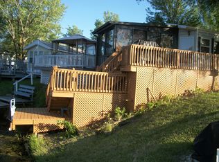 80 Dinosaur Rd, Wilmington, IL 60481