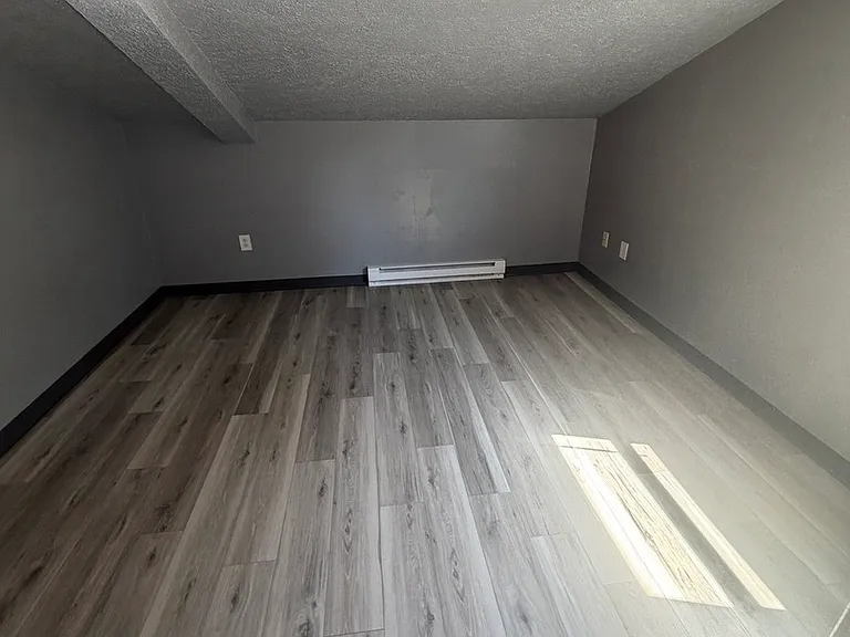 690 W Judson St #2 — Photo 5