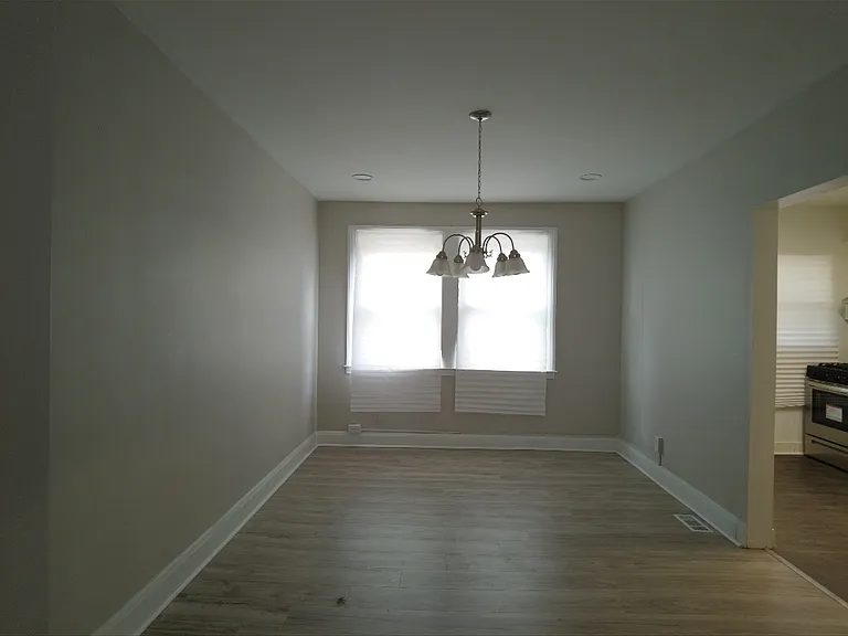 18 S Abington Ave — Photo 2
