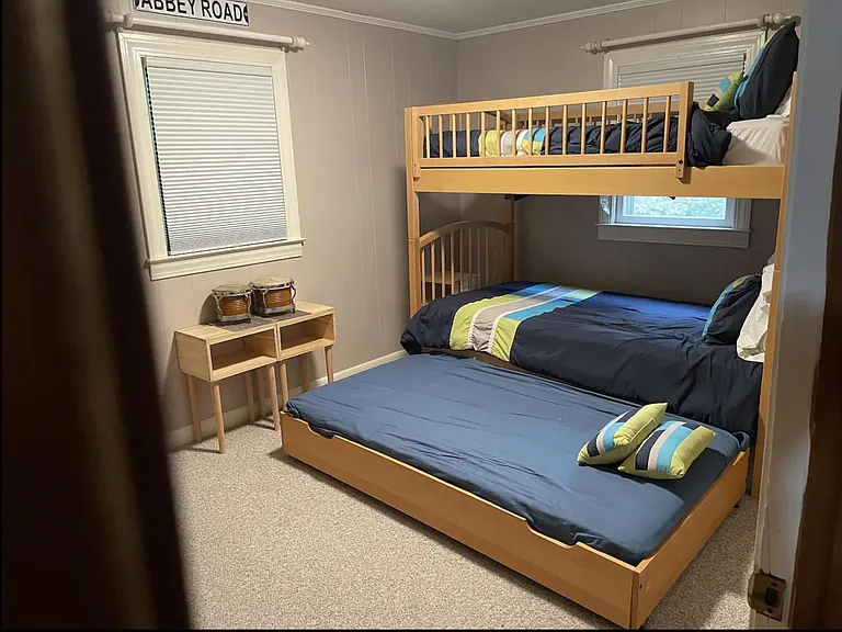 See trundle bed