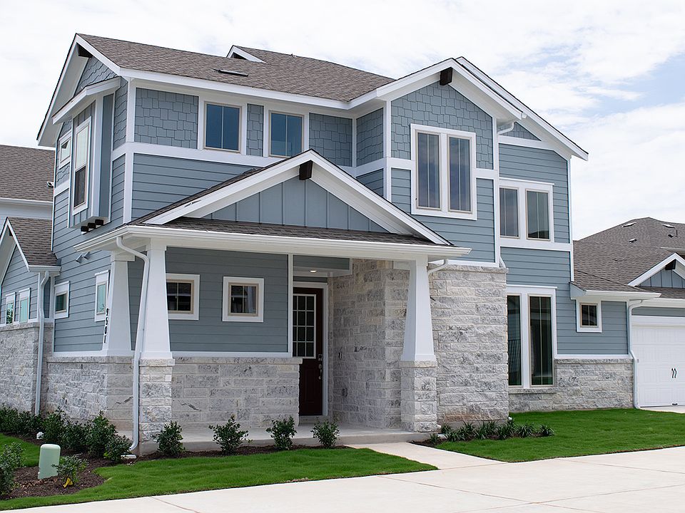 9501 Hamadryas Front Exterior