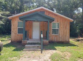 511 Irvin Ave SW, Live Oak, FL 32064