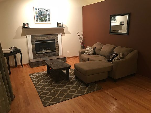 Entry way sitting room