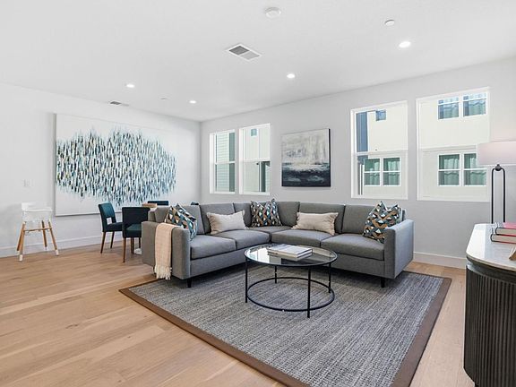 5th image of 3108 Seashell Ter