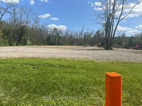 4th image of 46 River Rd