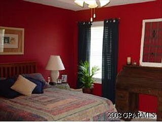 5th image of 929 Sheffield Dr
