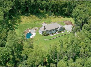 38 Water St, Lebanon, NJ 08833