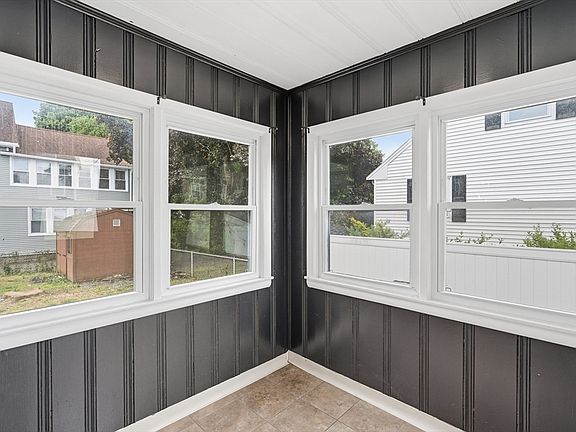 4th image of 89 Bunker Hill Ave