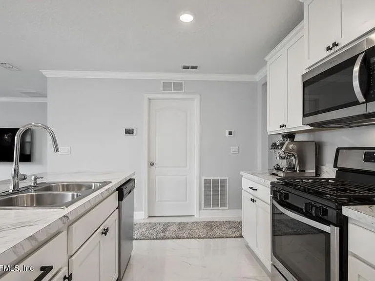 49 Jarama Cir — Photo 8