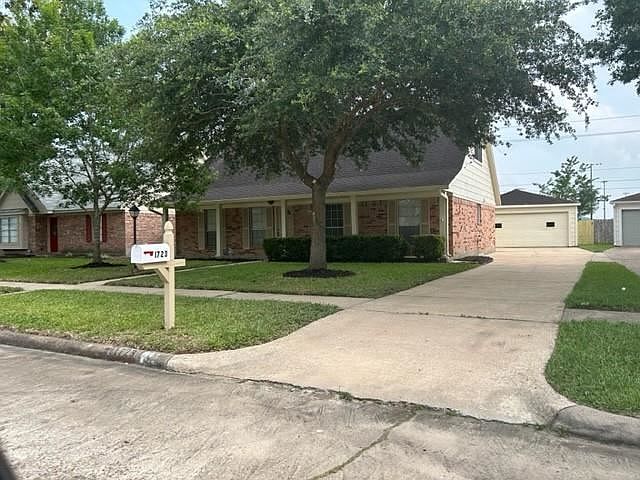 1st image of 1723 Eastfield Dr