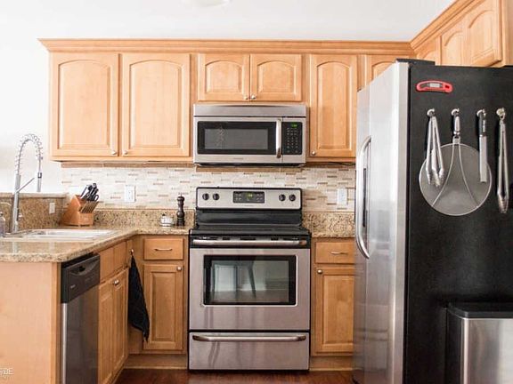 3rd image of 11377 N Woods Dr