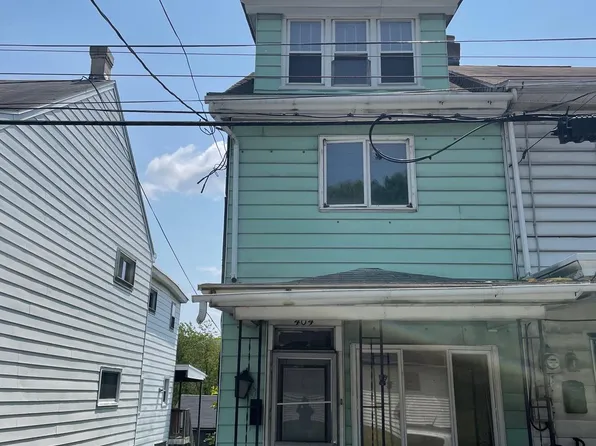 404 E Columbia Ave, Mount Carmel, PA 17851