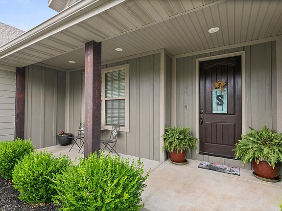 4th image of 3604 N Fenwicke St