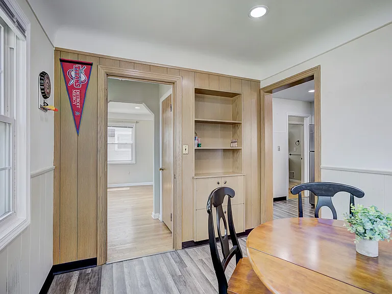 524 S Stephenson Hwy — Photo 13