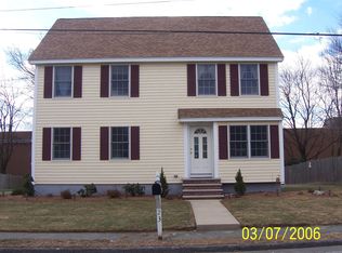 23 Richard Cir, Woburn, MA 01801