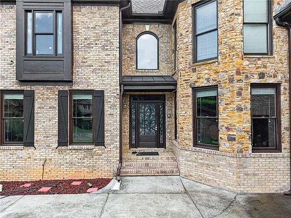3rd image of 585 Settles Brook Ct