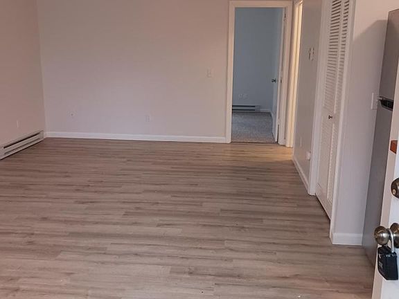 5th image of 65 Maple St APT 1