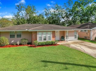 208 Destrehan Dr, Destrehan, LA 70047