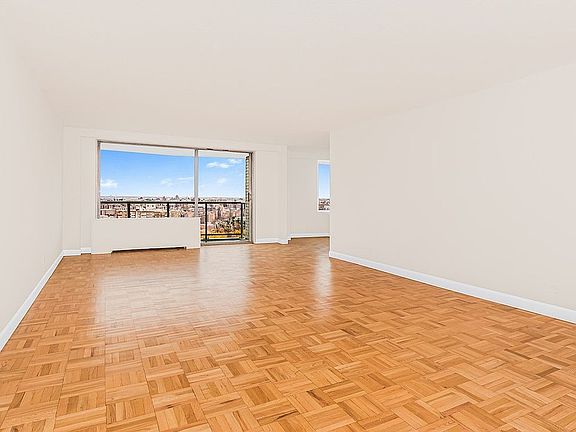 2nd image of 3333 Henry Hudson Pkwy APT 19W