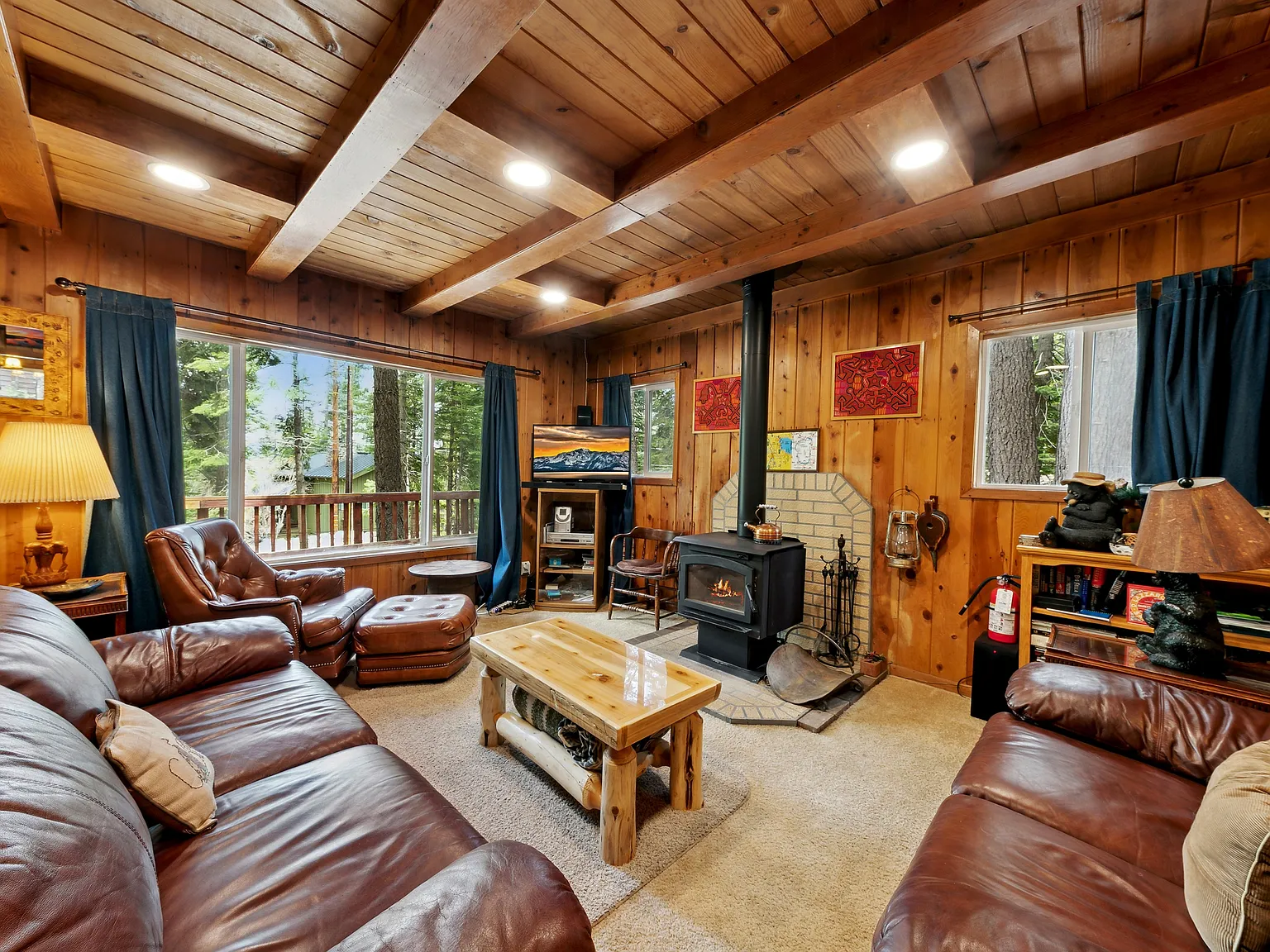 3 bed, 1168 sqft, $3,850 — Photo 2