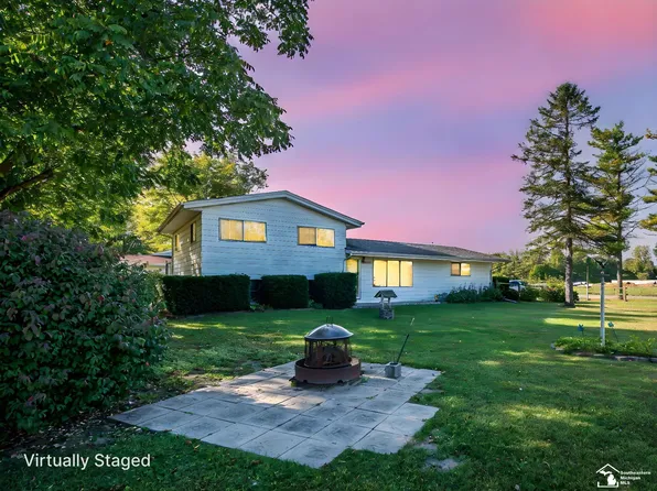 4824 Summerfield Rd, Petersburg, MI 49270