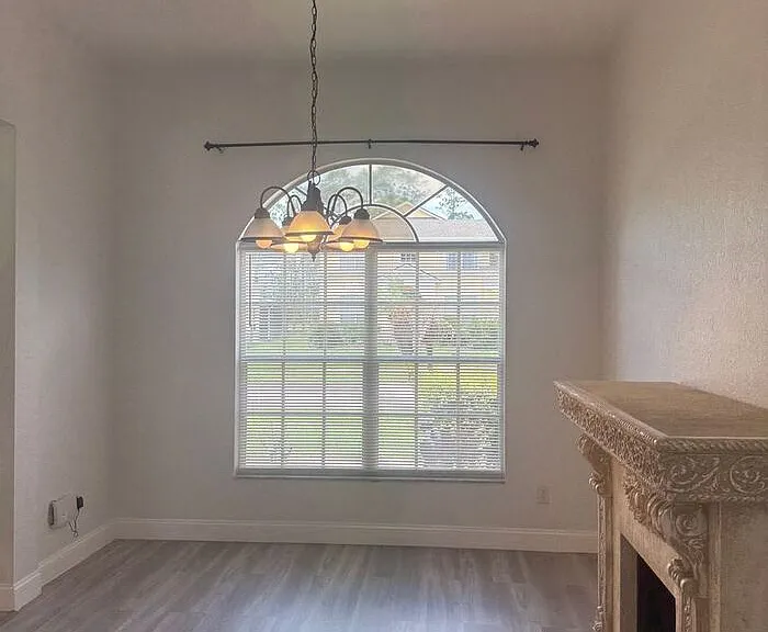 218 N Hampton Dr — Photo 11