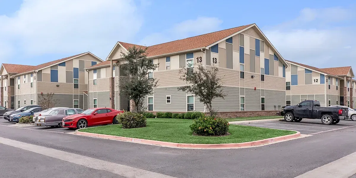 Midtown Weslaco — Photo 3