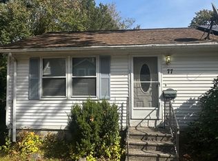 77 Shore Dr #1, Auburn, MA 01501