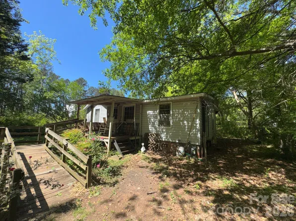1011 Wellman St, Gastonia, NC 28054
