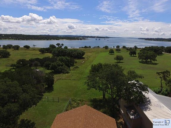 2nd image of 2702 Lakeshore Dr