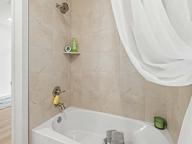 Walden Parc Apartments — Photo 36