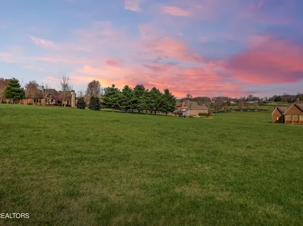 River Dr, Blaine, TN 37709