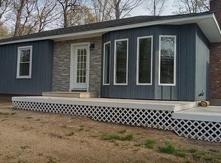 214 Rocky Point Landing Rd, Rocky Point, NY 11778