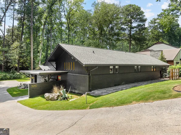 3252 W Roxboro Rd NE, Atlanta, GA 30324